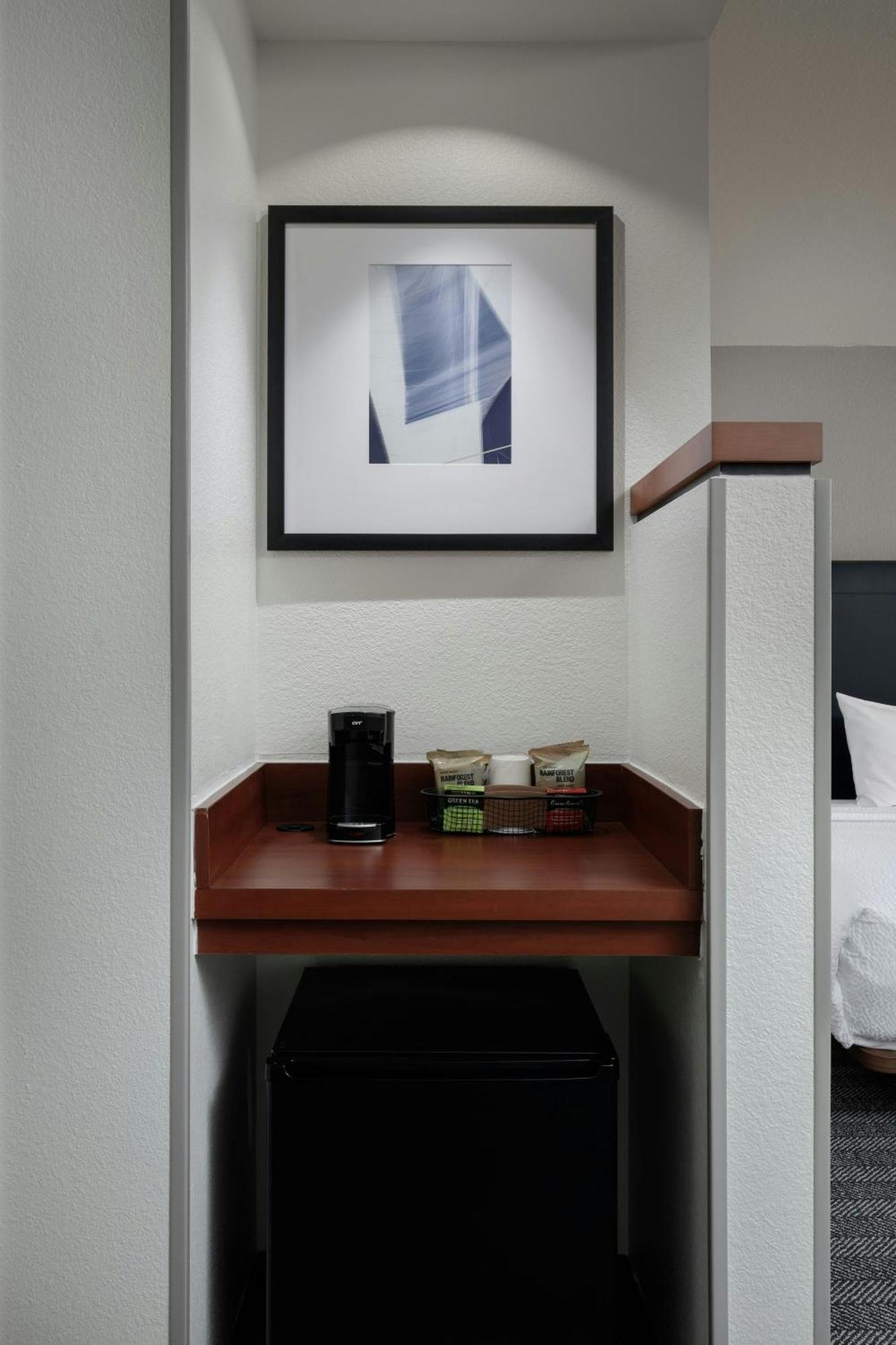 Courtyard By Marriott At Old Town Hotel 3*